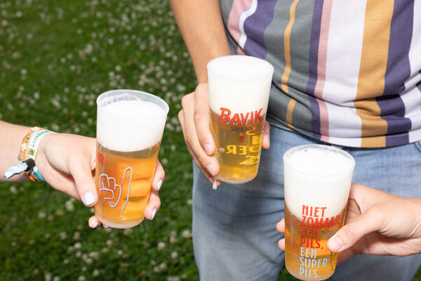 Nieuwe bierpartner op Festival Dranouter: "100% match met Bavik Super Pils: lokaal, ambachtelijk & duurzaam verhaal"