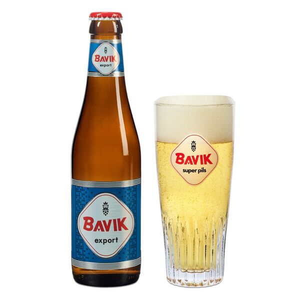 Fles Bavik Export met blauw label naast een gevuld Bavik-glas met schuimkraag